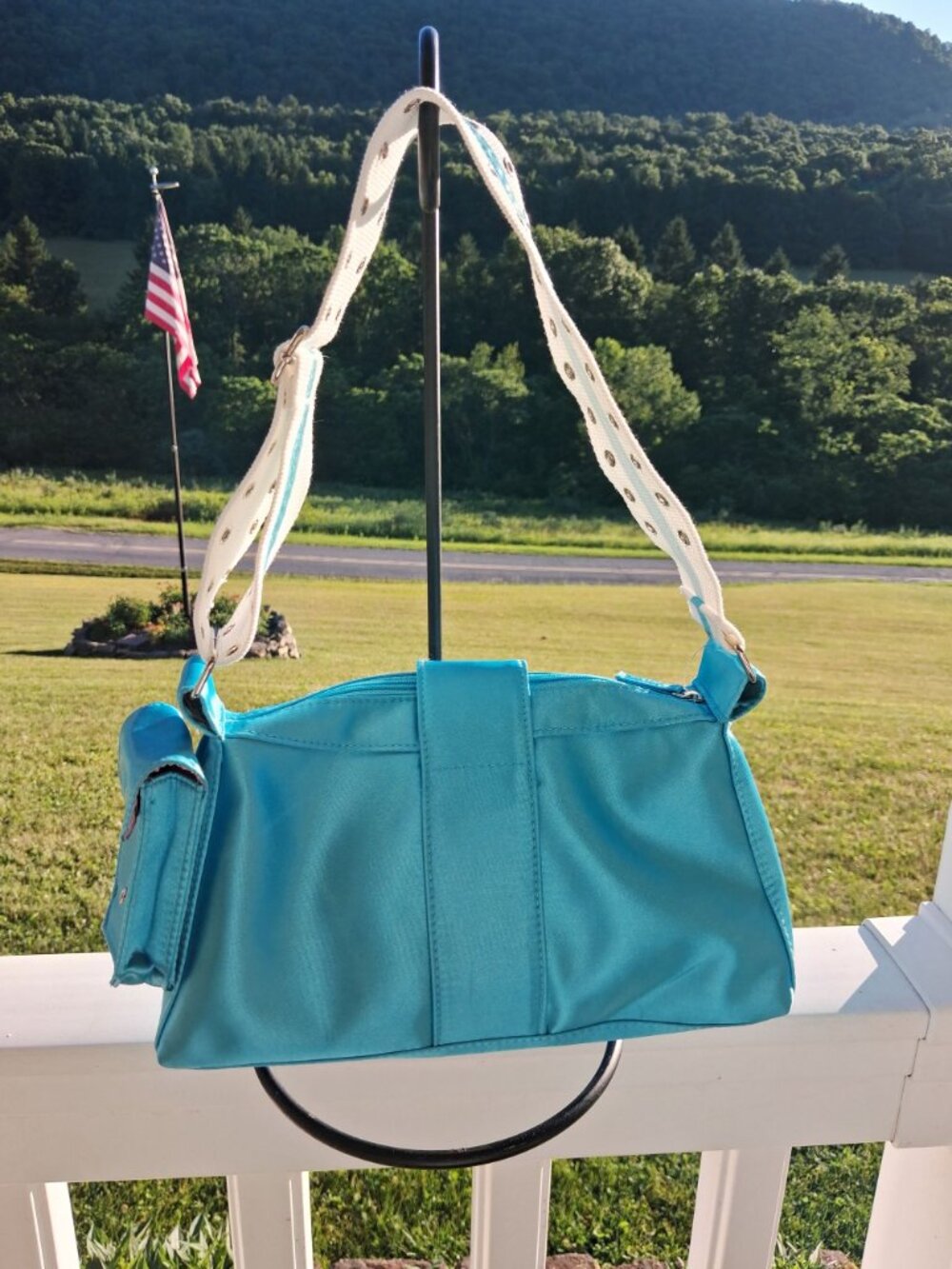 Blue Metallic Shoulder Bag White Grommet Strap & Multiple Zipper Pockets - Picture 2 of 13